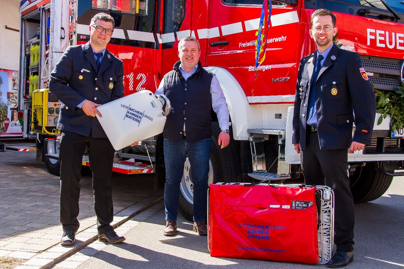 FFW Baldingen Fahrzeugweihe
Florian Schutz,Florian Paket, Landesfeuerwehrverband Bayern,Versicherungskammer Bayern, bayerische Versicherungskammer, Generalagentur Hilmar Heene, Sparkasse Nördlingen, Sparkasse, Nördlingen, Landesbrand, Versicherung, Kuhgasse, Versicherungsbüro, Florian Schutz, Florian Paket,  Landesfeuerwehrverband Bayern,Versicherungskammer Bayern, bayerische Versicherungskammer, Generalagentur Hilmar Heene, Sparkasse Nördlingen, Sparkasse, Nördlingen, Landesbrand, Versicherung, Kuhgasse, Versicherungsbüro, Freiwillige Feuerwehr